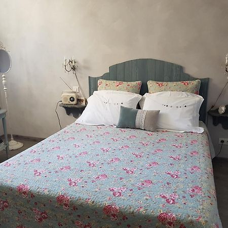 Chambres D'Hotes L'Oreliane En Provence Only Adult Chateauneuf-de-Gadagne Luaran gambar