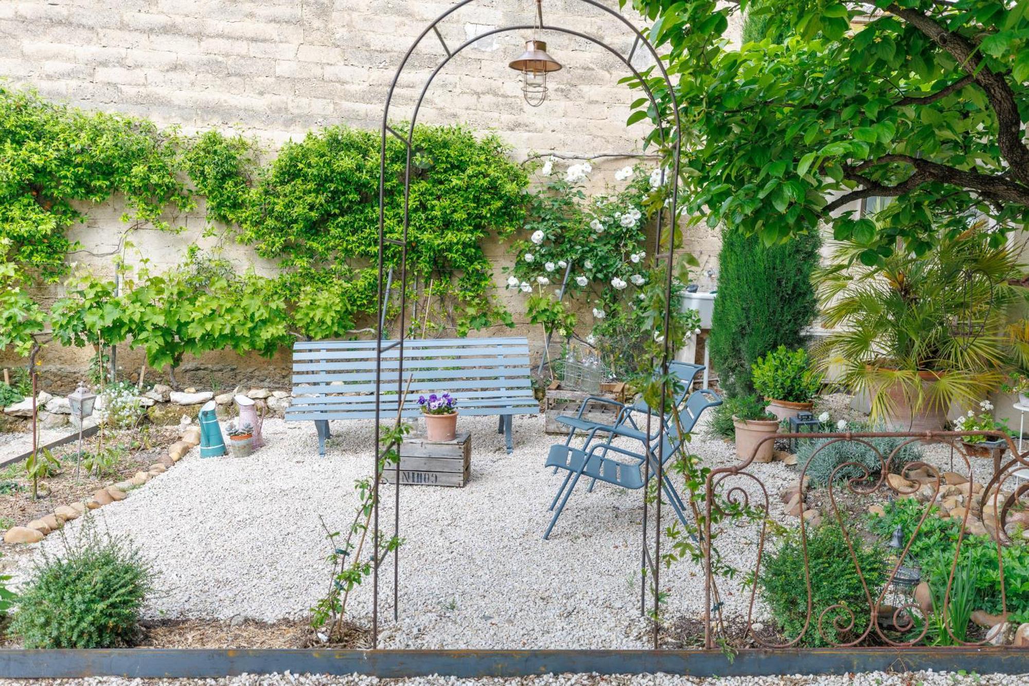 Chambres D'Hotes L'Oreliane En Provence Only Adult Chateauneuf-de-Gadagne Luaran gambar