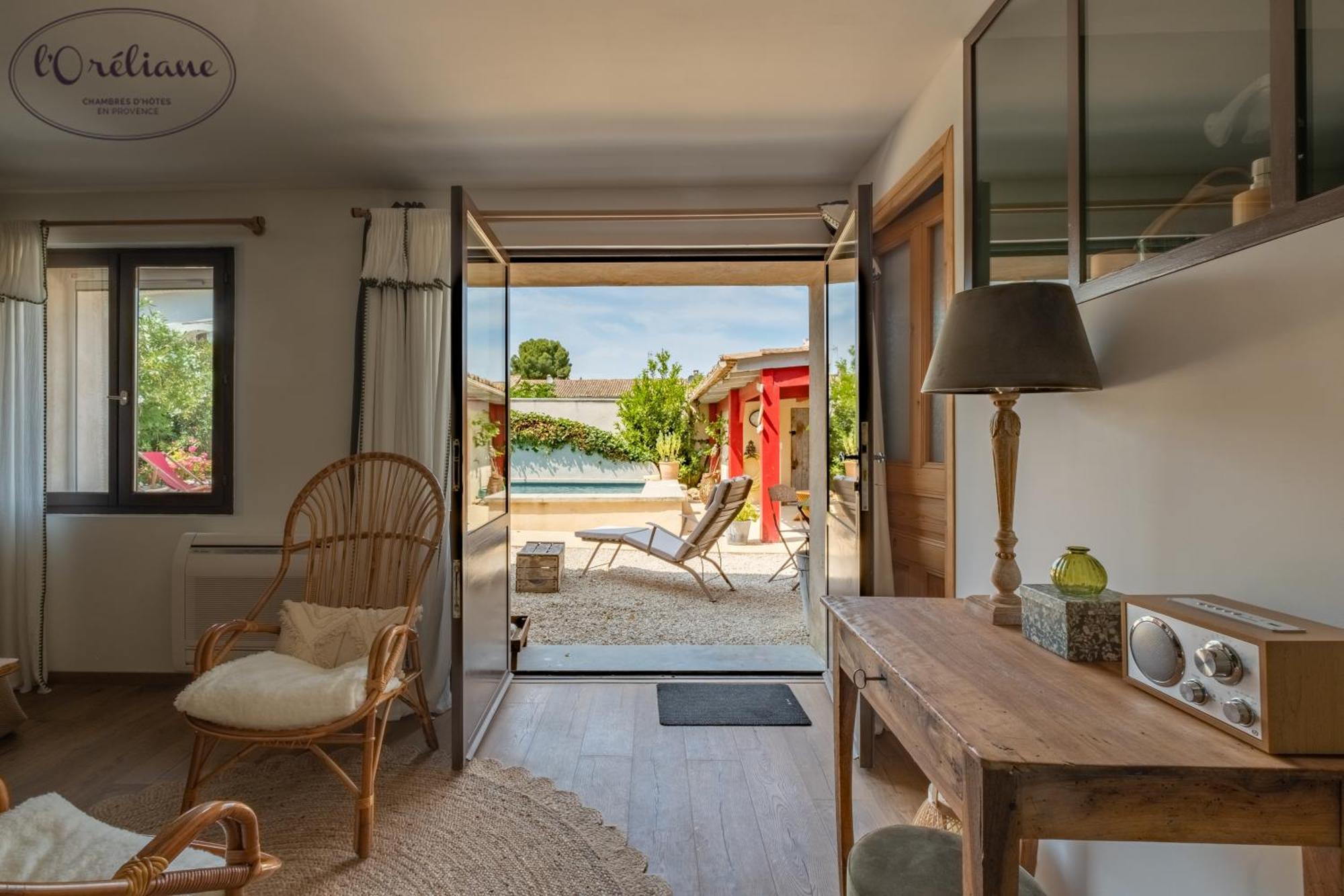 Chambres D'Hotes L'Oreliane En Provence Only Adult Chateauneuf-de-Gadagne Luaran gambar