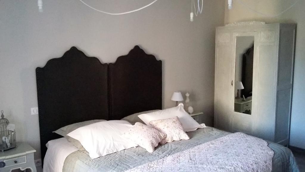 Chambres D'Hotes L'Oreliane En Provence Only Adult Chateauneuf-de-Gadagne Luaran gambar